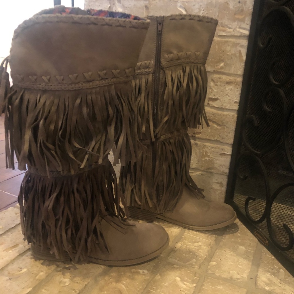 Justice Girls Boots - size 5
